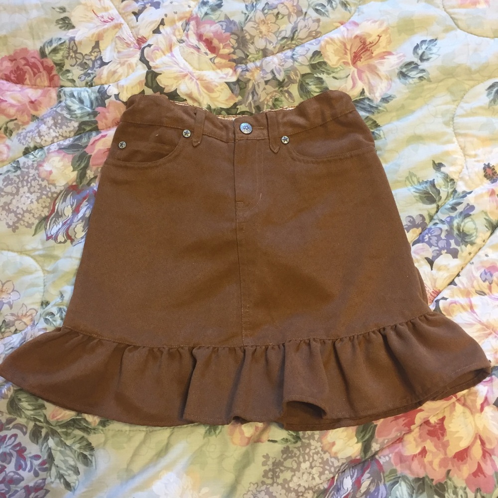 Adorable faux suede skirt